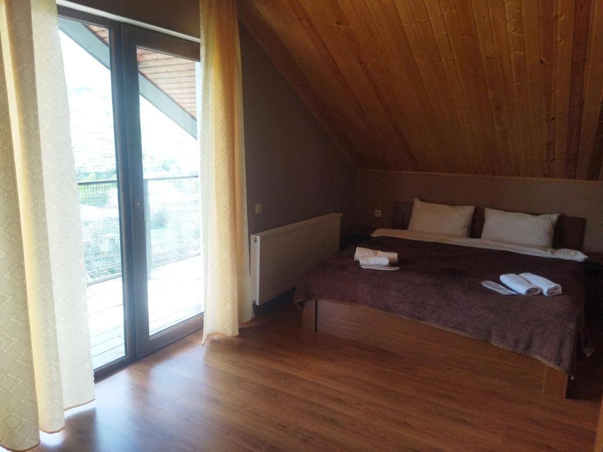 Discover Kazbegi Hotel Экстерьер фото