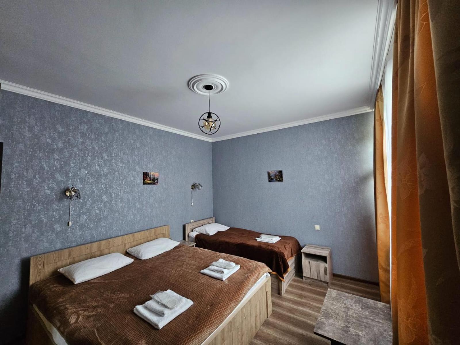 Discover Kazbegi Hotel Экстерьер фото