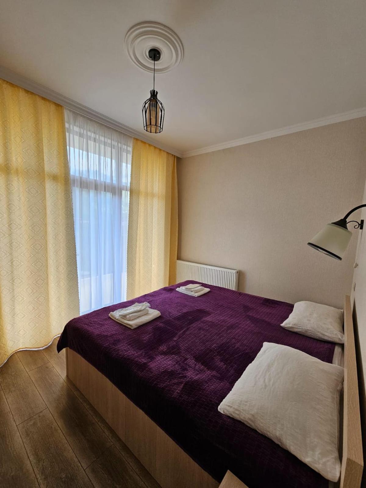 Discover Kazbegi Hotel Экстерьер фото